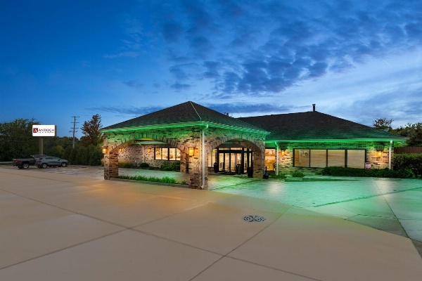 Antioch Hotel & Suites image 1