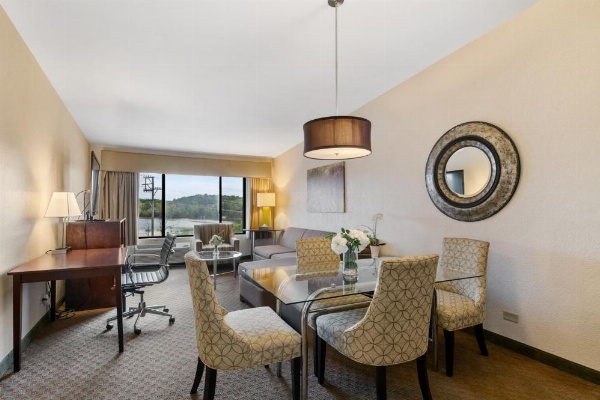 Antioch Hotel & Suites image 19